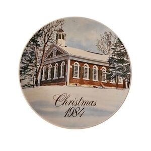 Christmas 1984 Decorative Plate